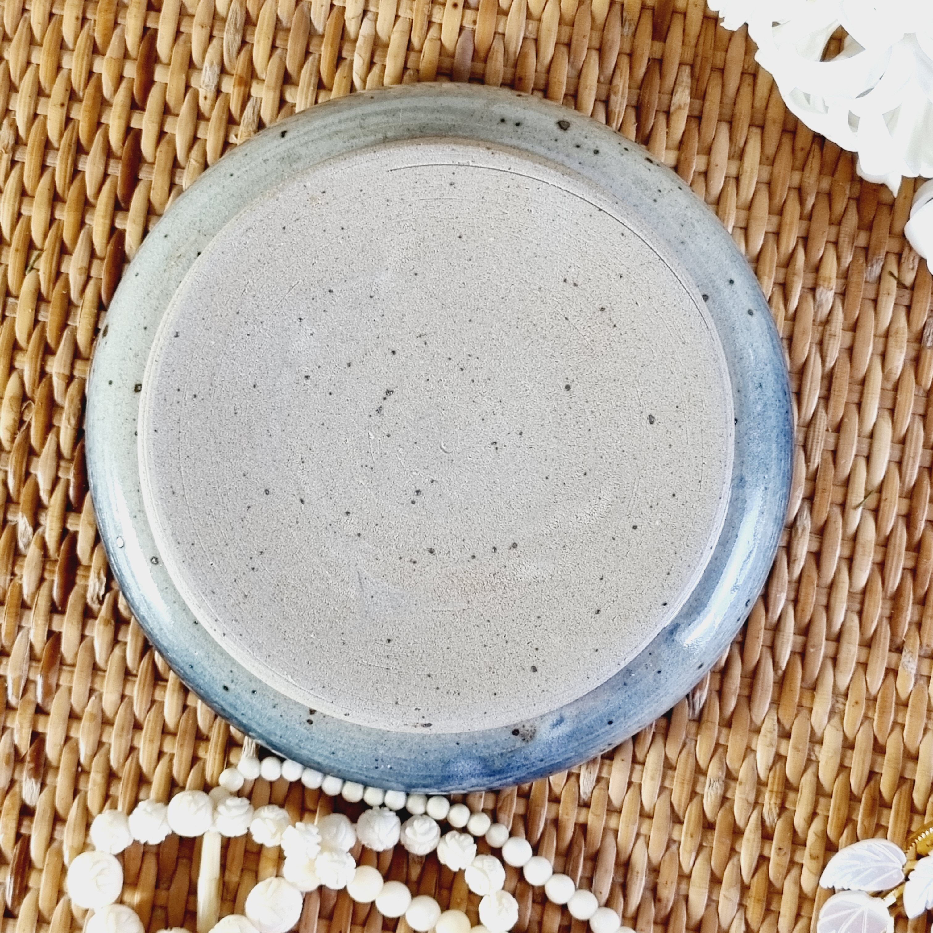 Cendrier en grès émaillé bleu