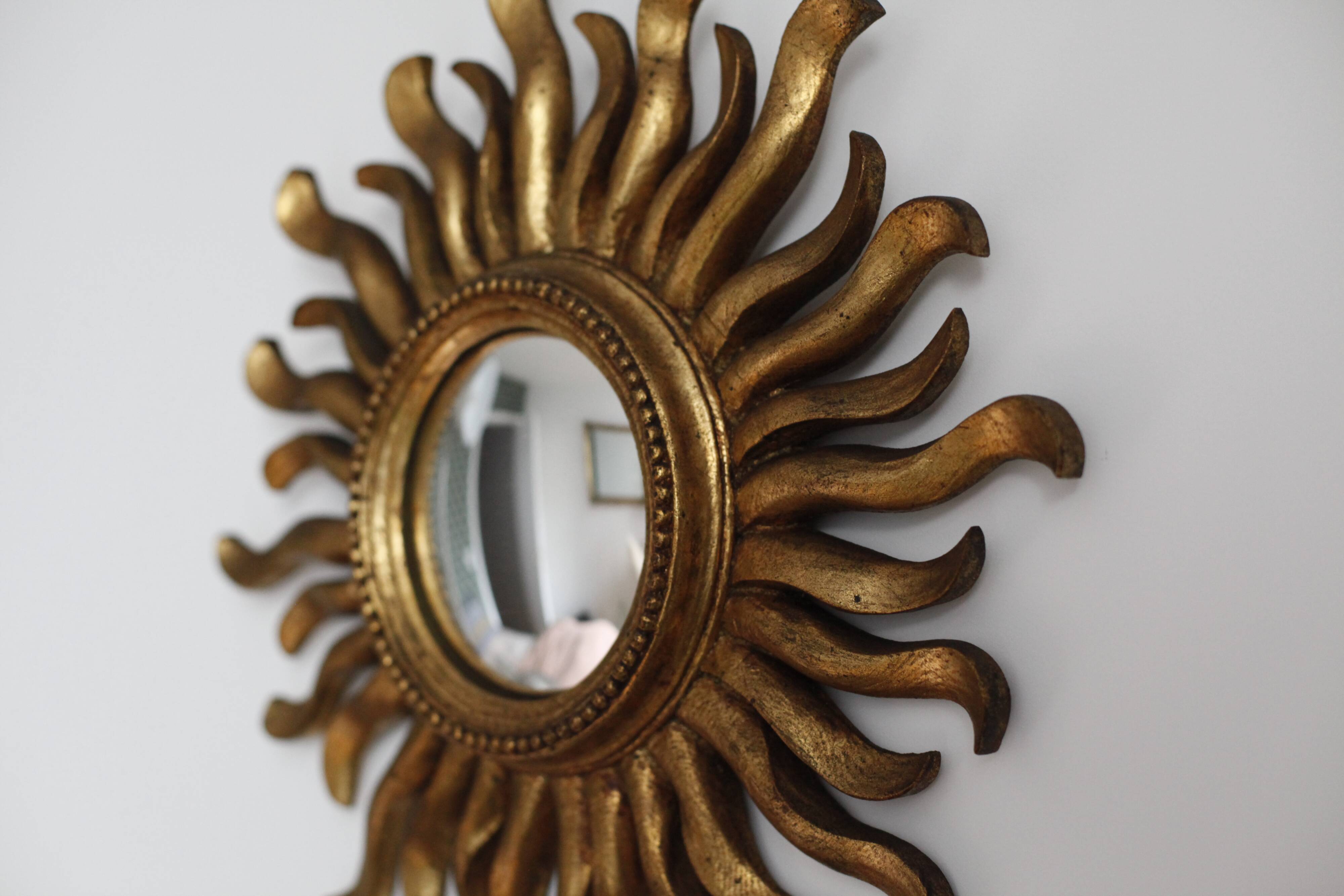 Mirror sun witch's eye