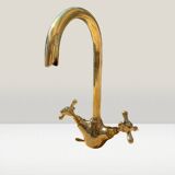 Solid brass faucet