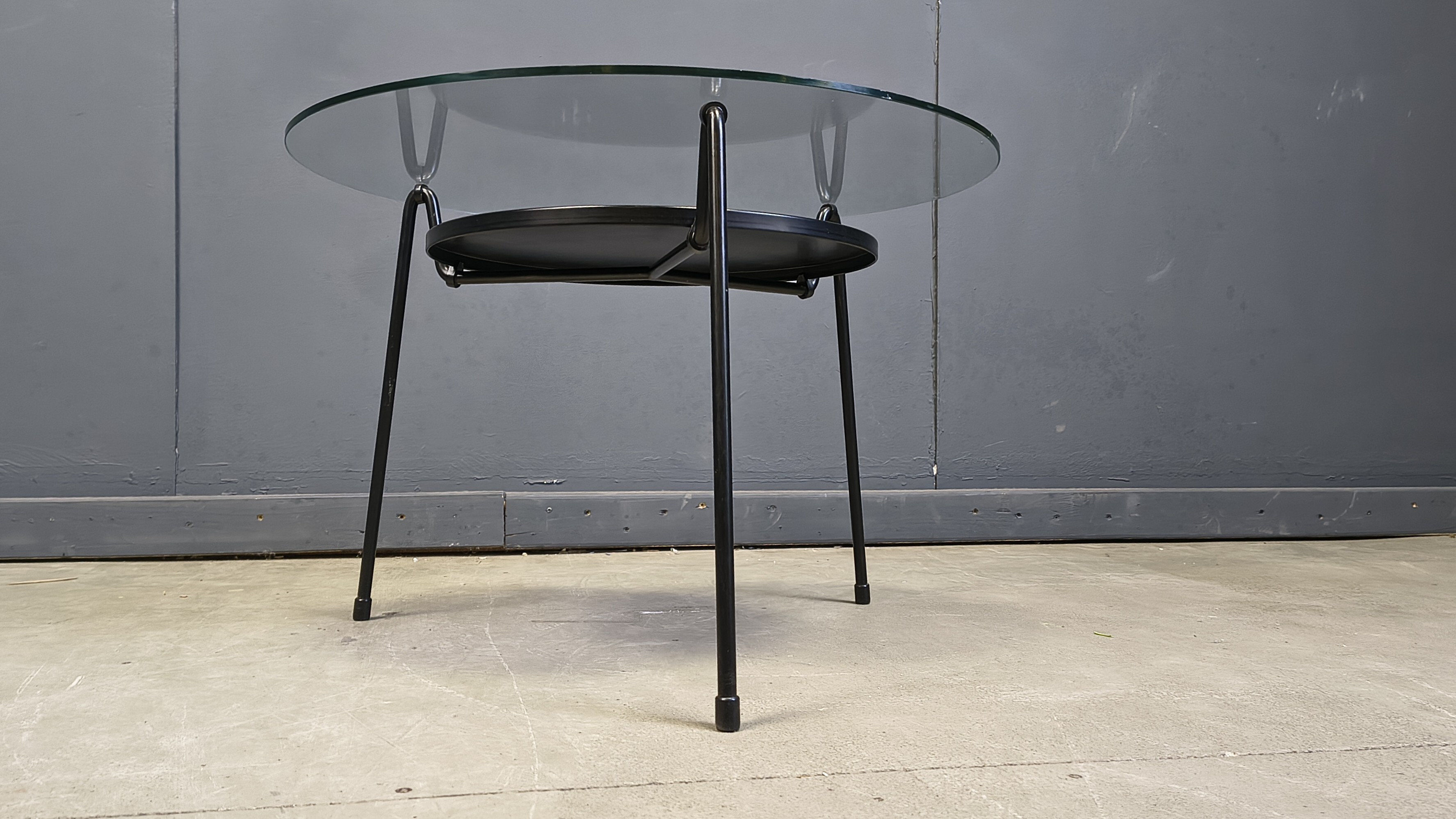Model 535 coffee table by Wim Rietveld for Gispen, 1950s