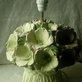 Lampe de salon a poser en ceramique bouquet de fleurs