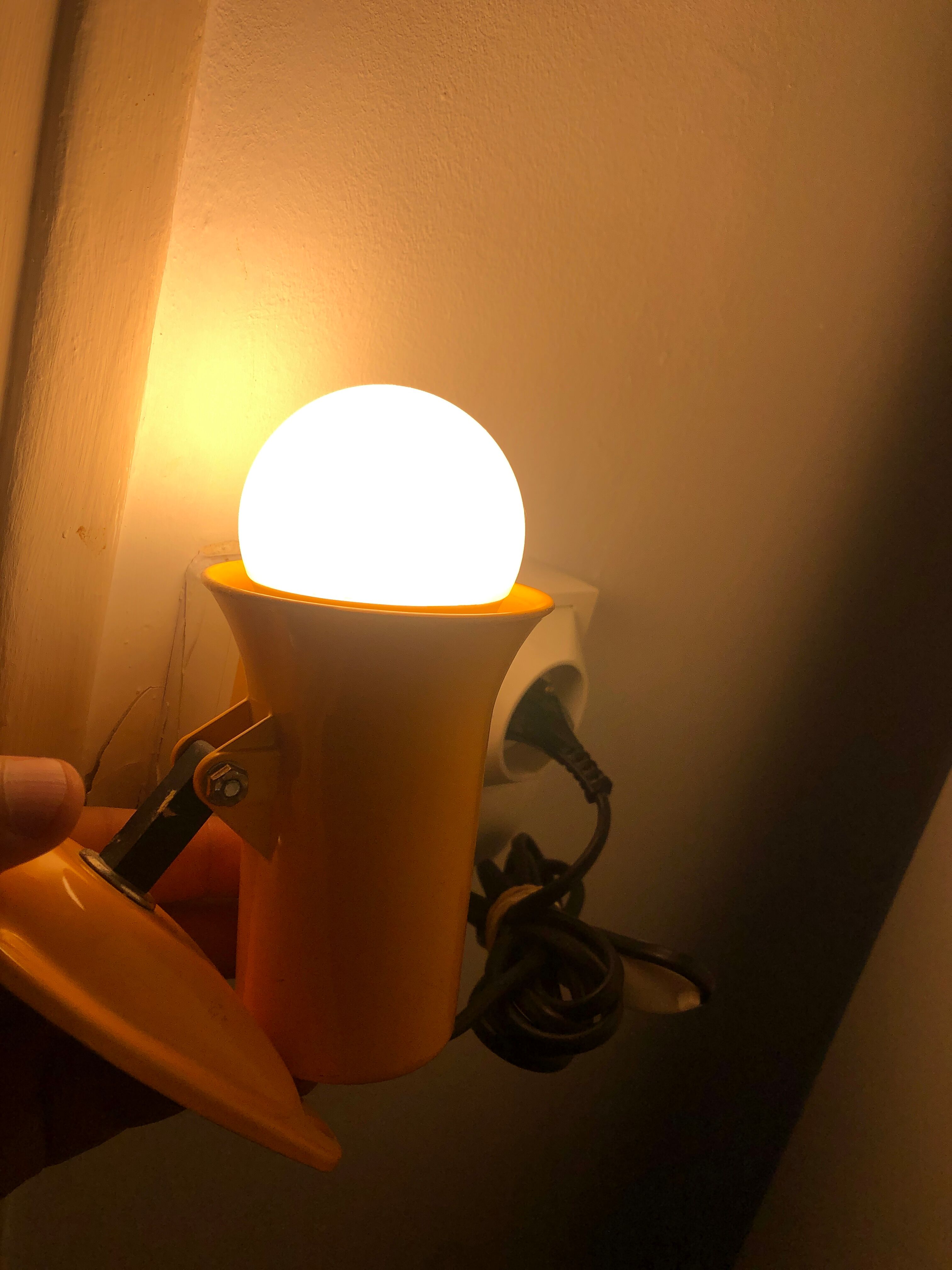 Spot orange vintage lita