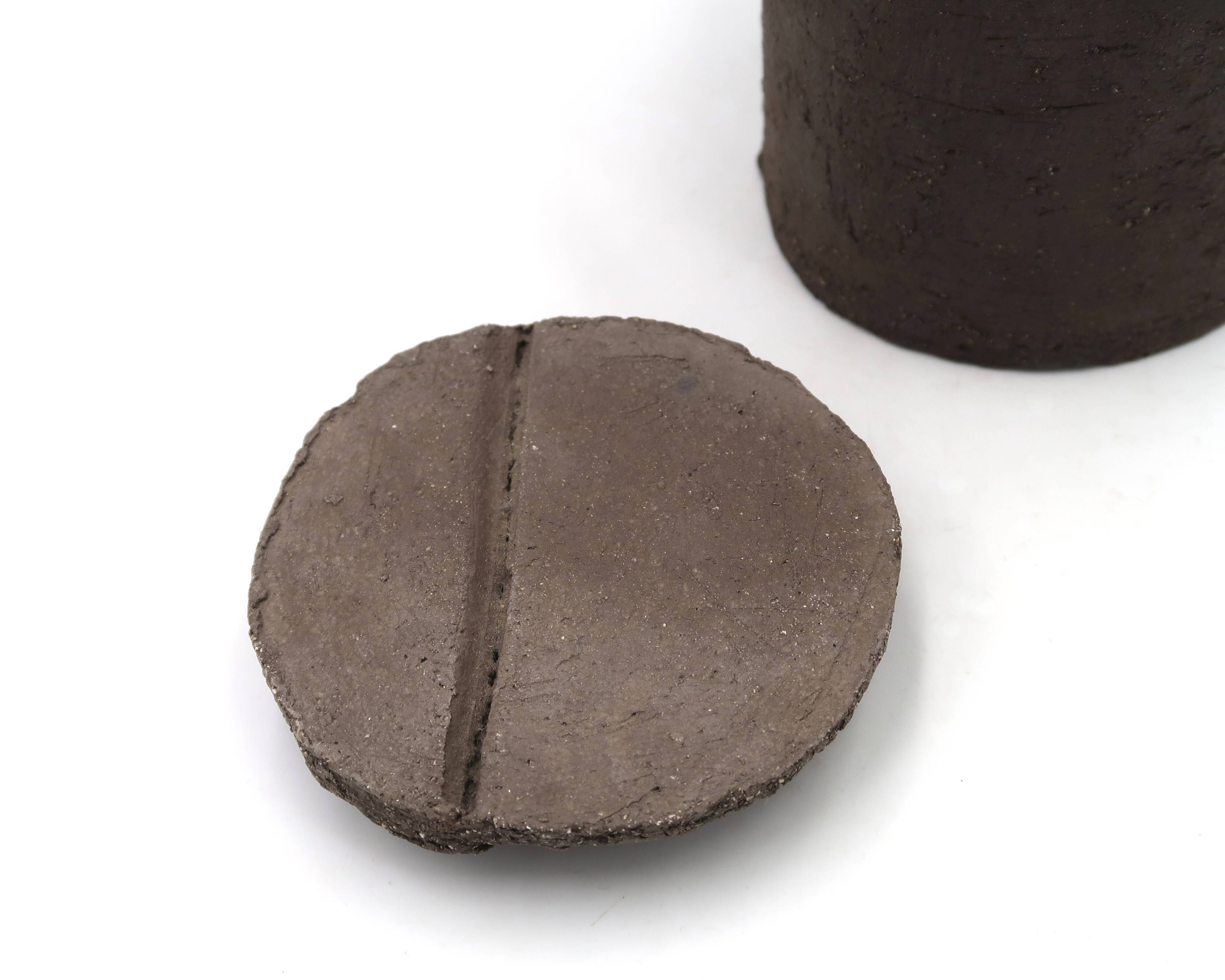 Unique concrete teapot by FCK Frédérick Gautier