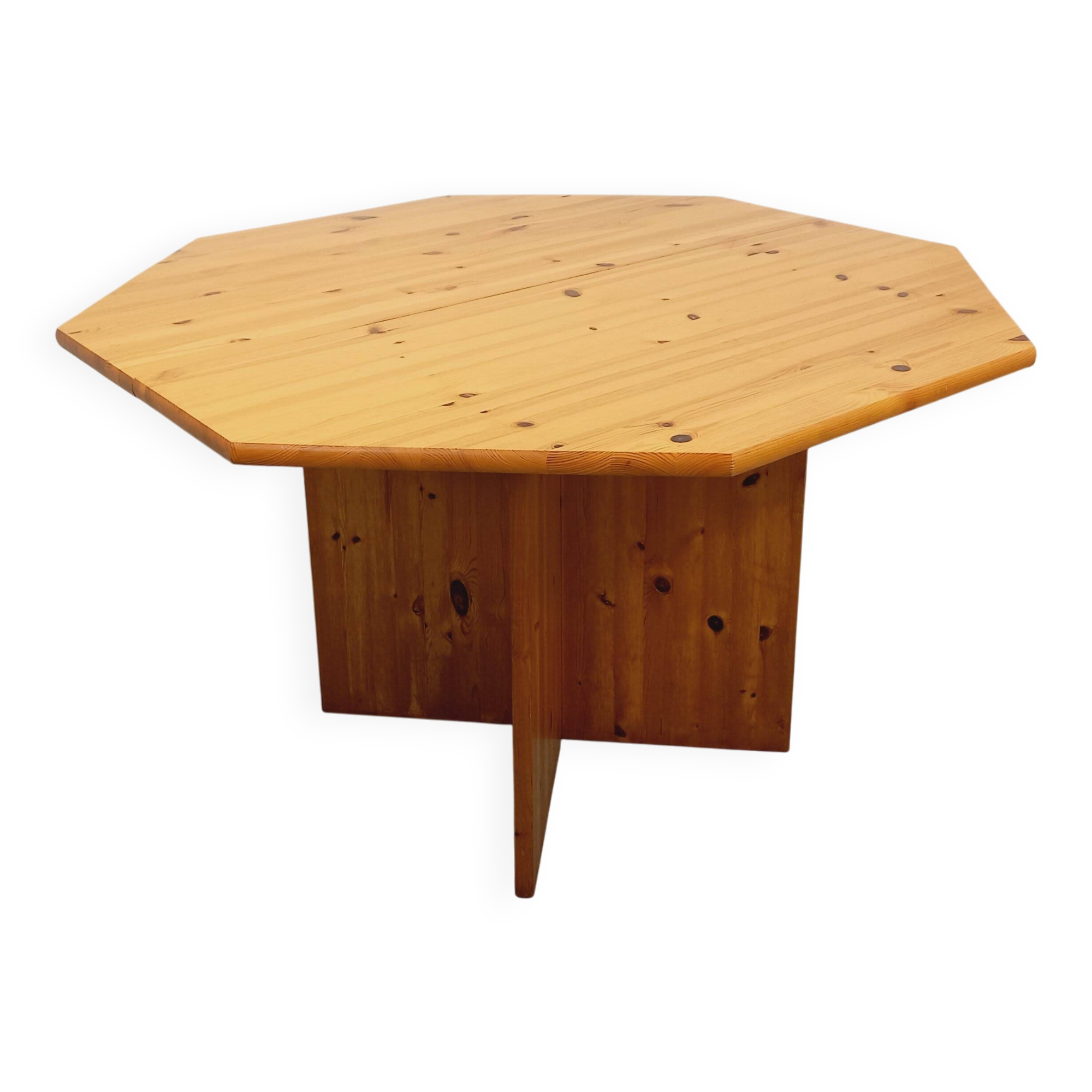 Vintage octagonal dining table from the 1980s in pine with an extension.