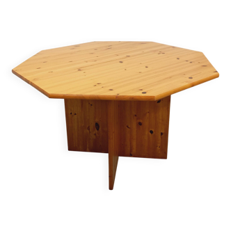 Vintage octagonal dining table from the 1980s in pine with an extension.