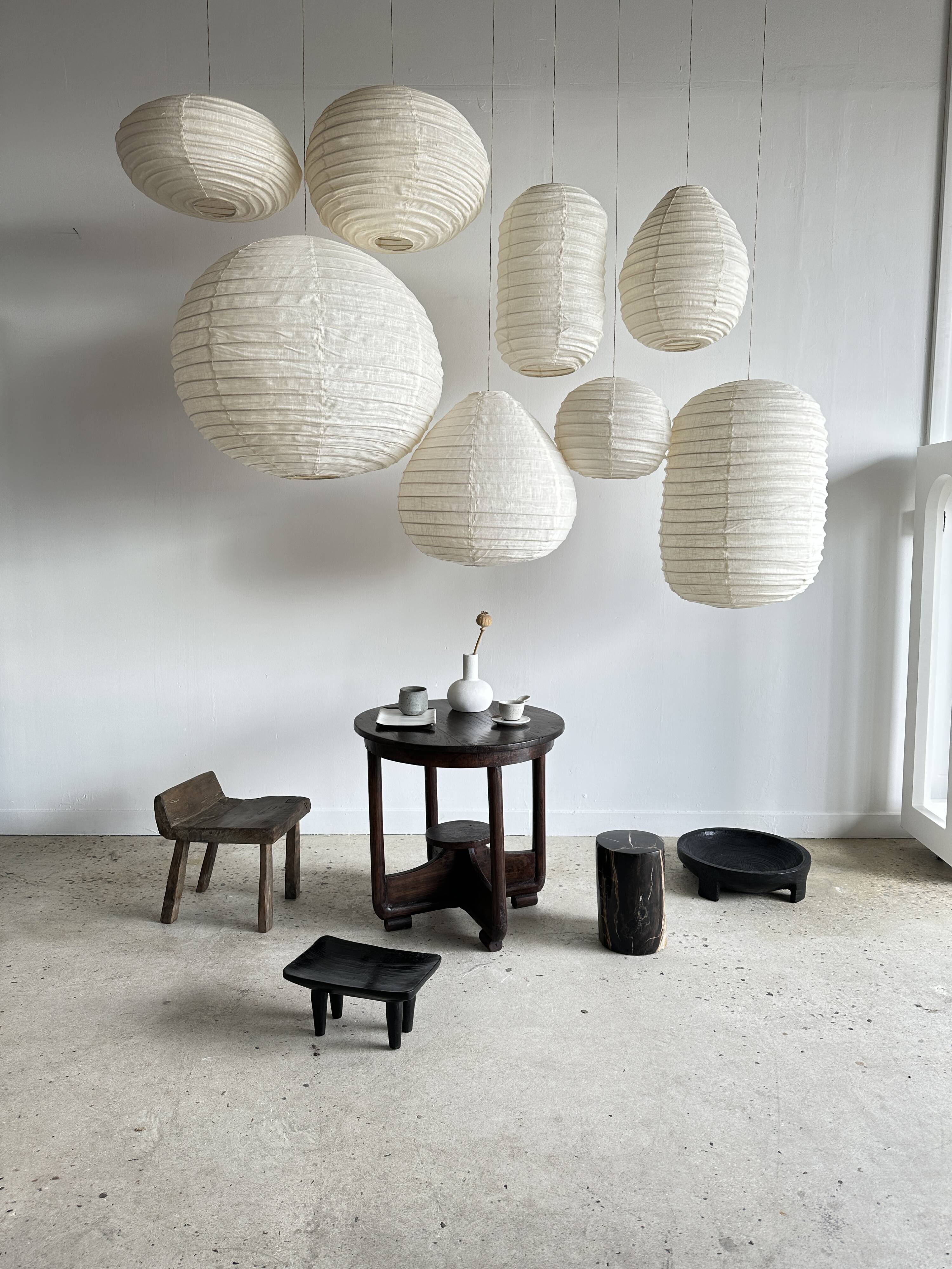 Small Japanese-style natural rattan and linen pendant light in the shape of a drop H40 D35