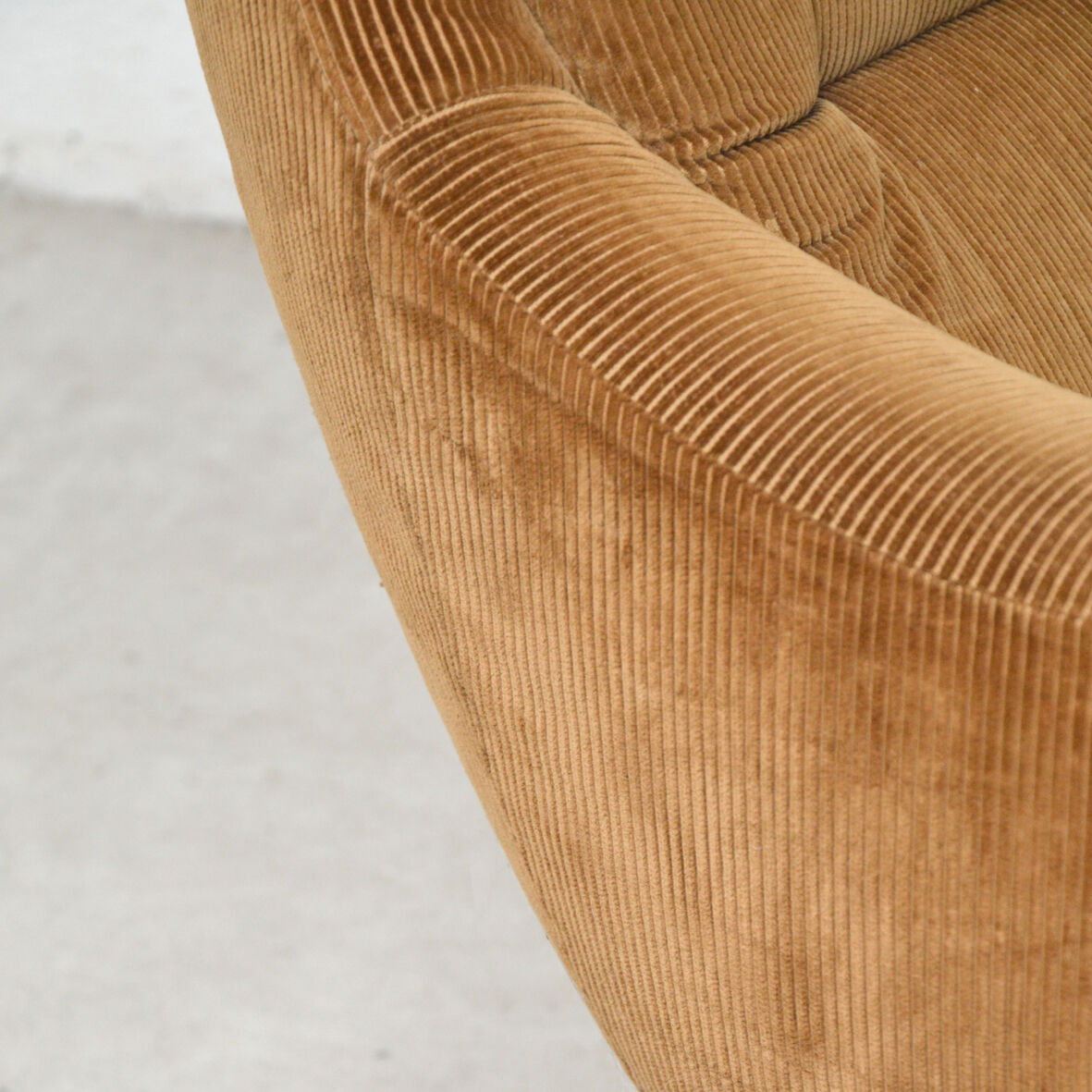 Velvet swivel armchair, 1970