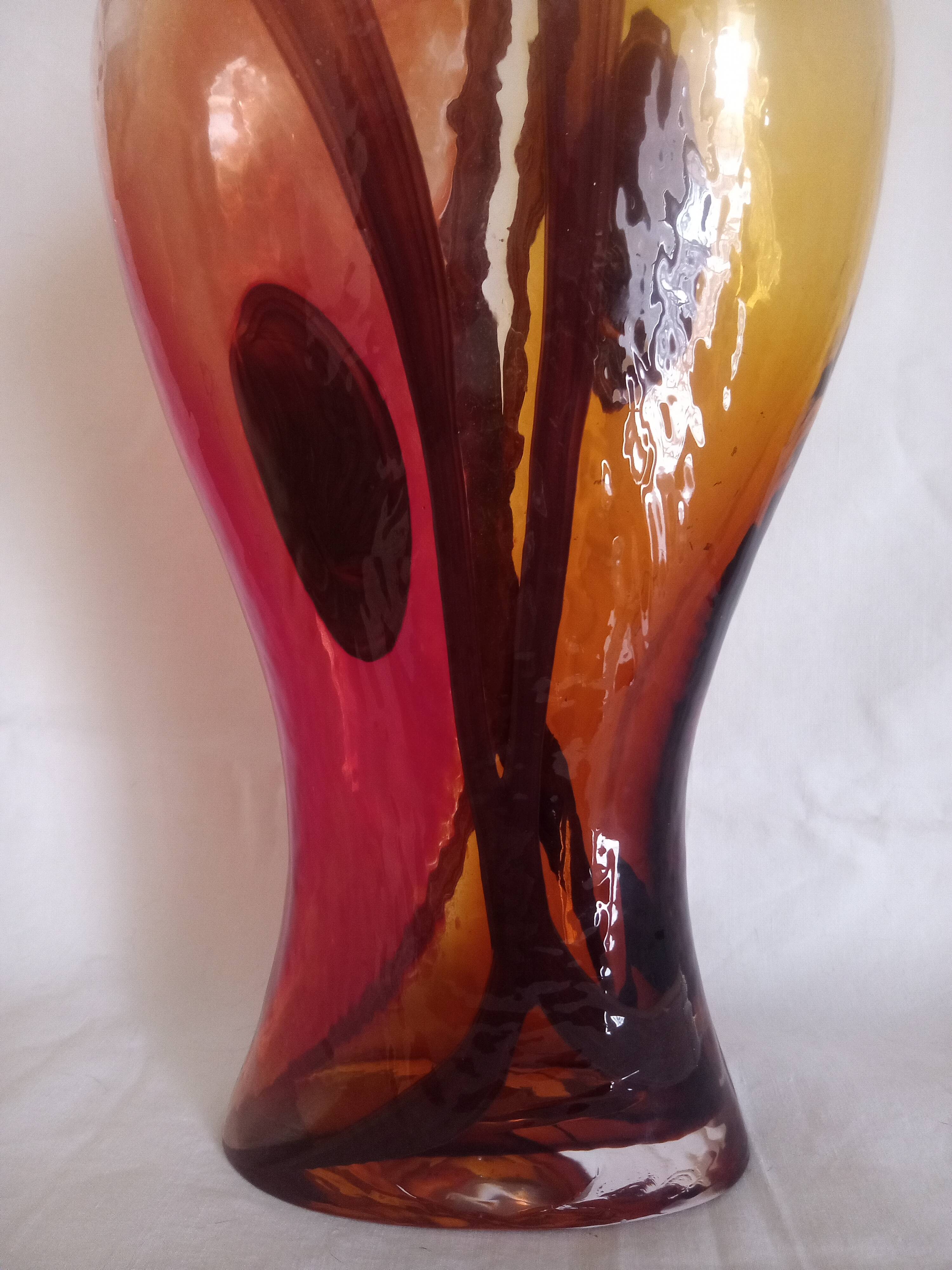 Vase soliflore Art Déco en verre de Murano, h - 36 cm.