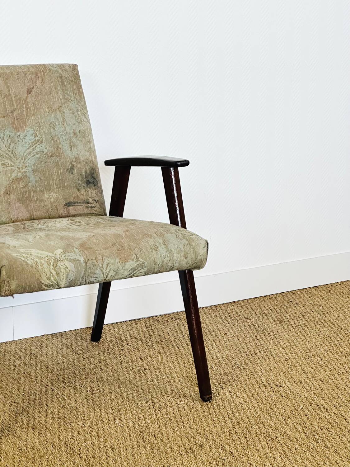 Fauteuil scandinave pieds compas 1960