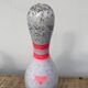 Bowling bowling - vintage game pink white