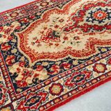 RUG CARPET SEAL VINTAGE