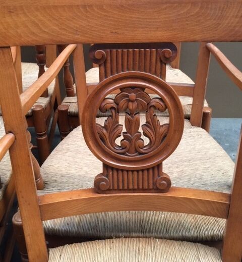 10 chaises françaises d'époque Directoire.