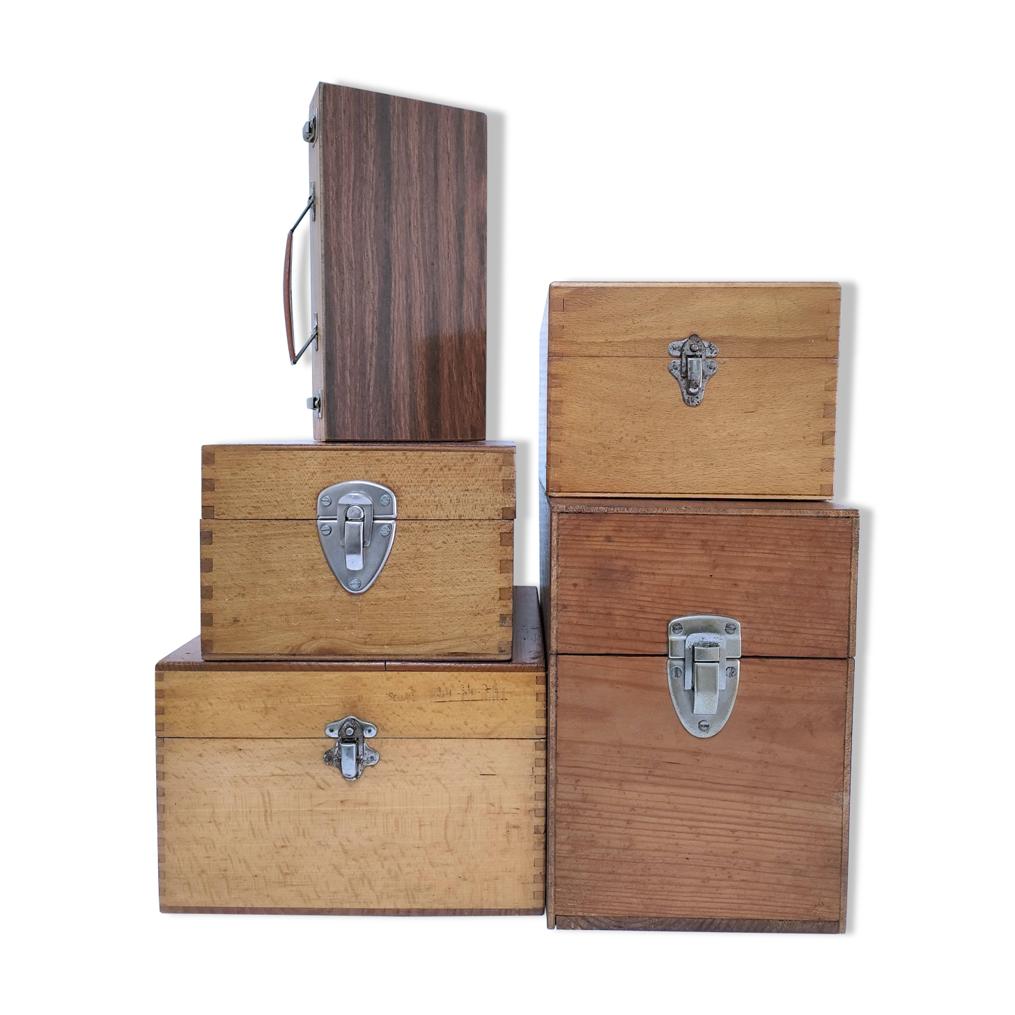 Cinq boîtes bois vintage