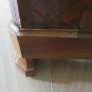 Rare - Pretty old chest of drawers with 4 drawers and 3 locks - In walnut - 1930