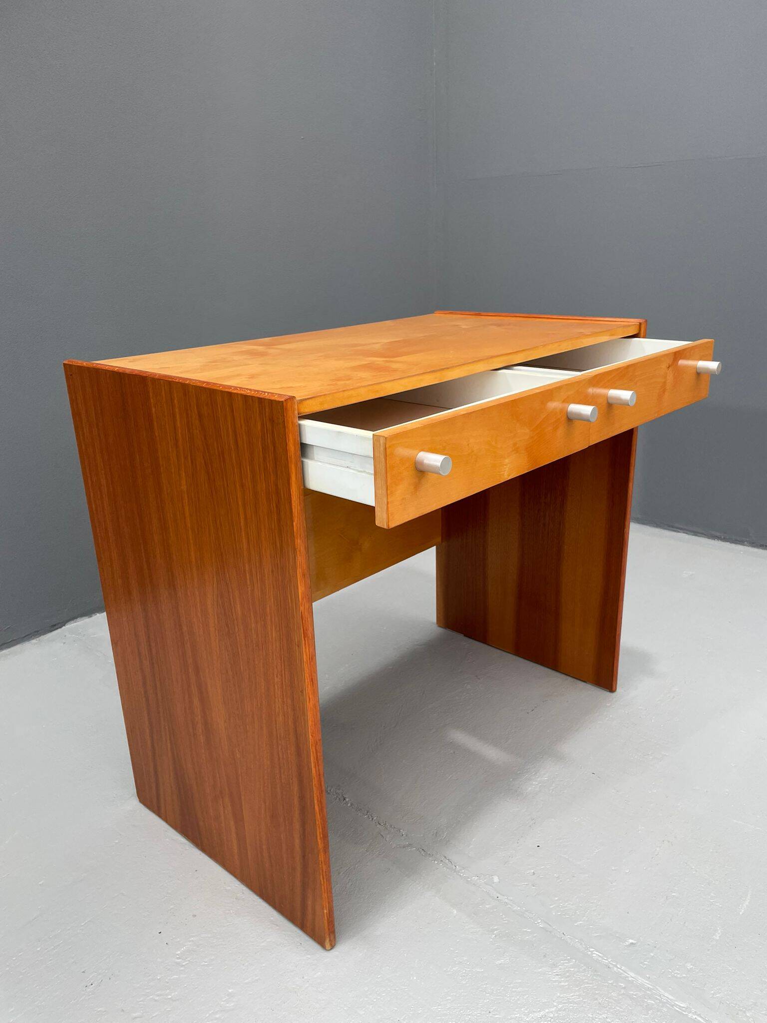 Coiffeuse Femina – Jindřich Halabala, années 1970, UP Závody Bučovice