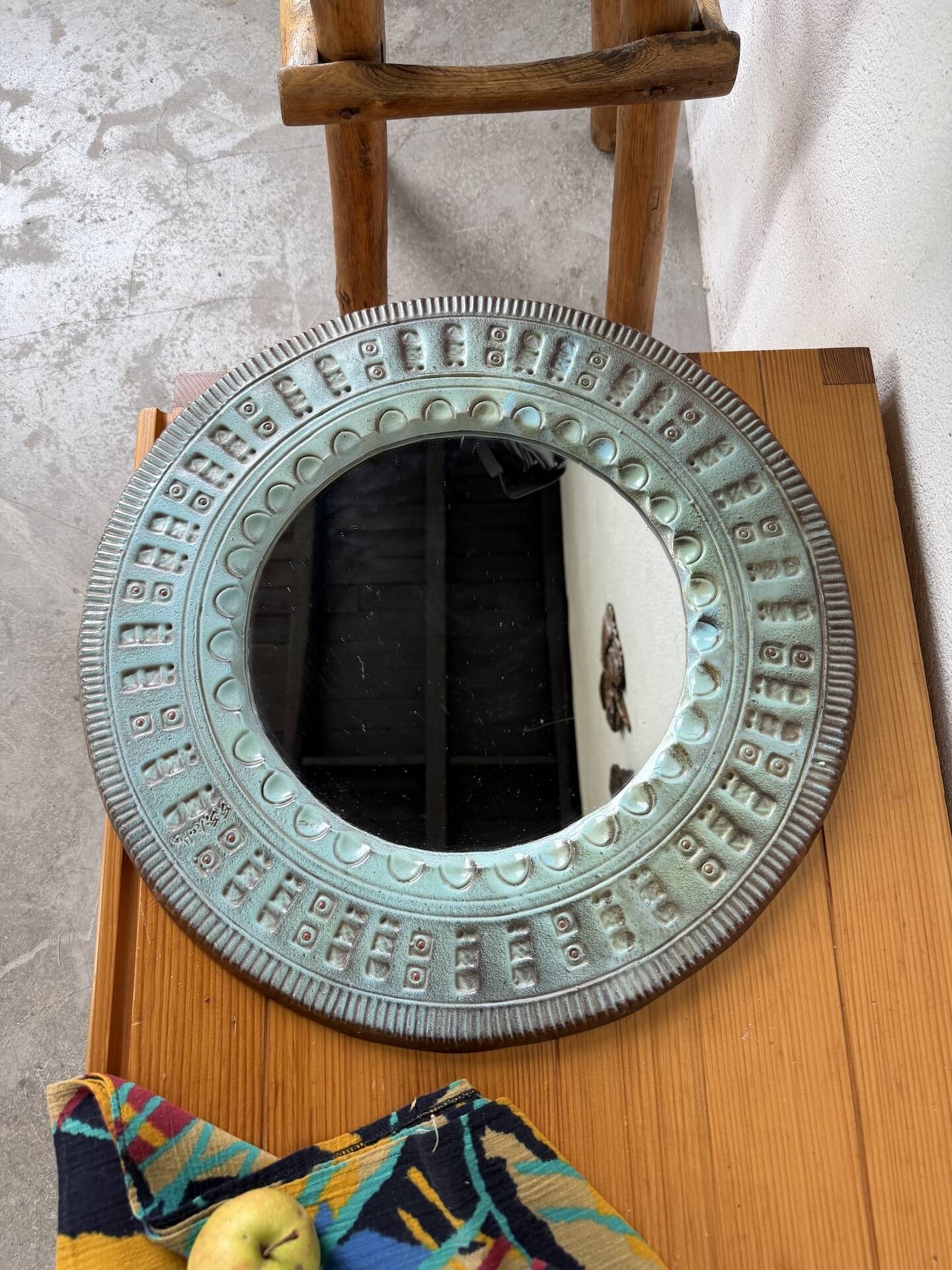 Art mirror Italy in ceramic from the 90s.