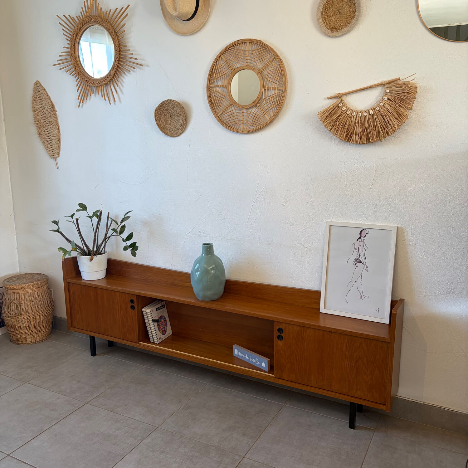 Vintage low enfilade from the 1960s (shallow)