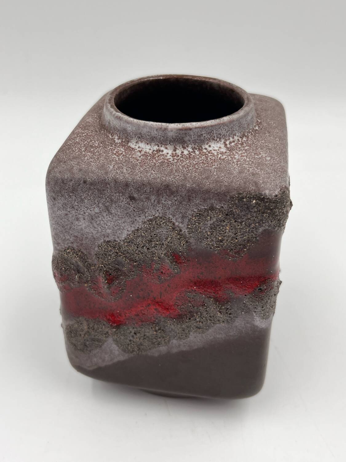 Strehla fat lava vase