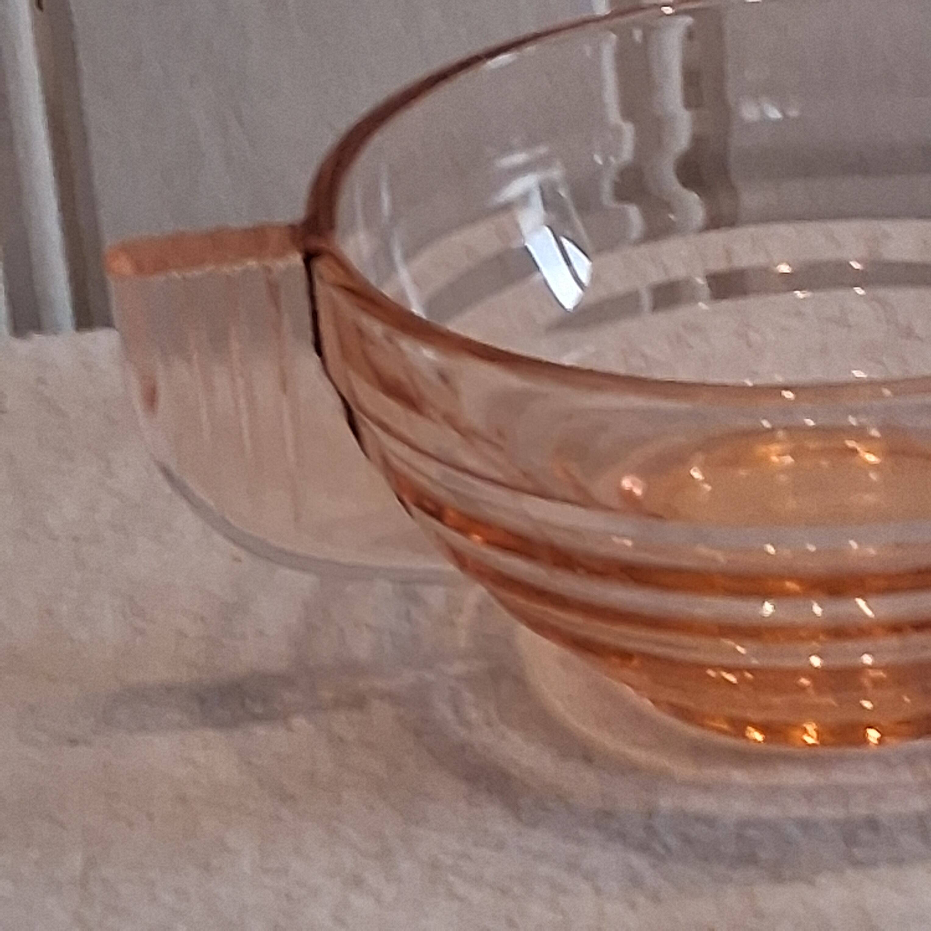 Set of 6 pink glass cups in very good condition.
