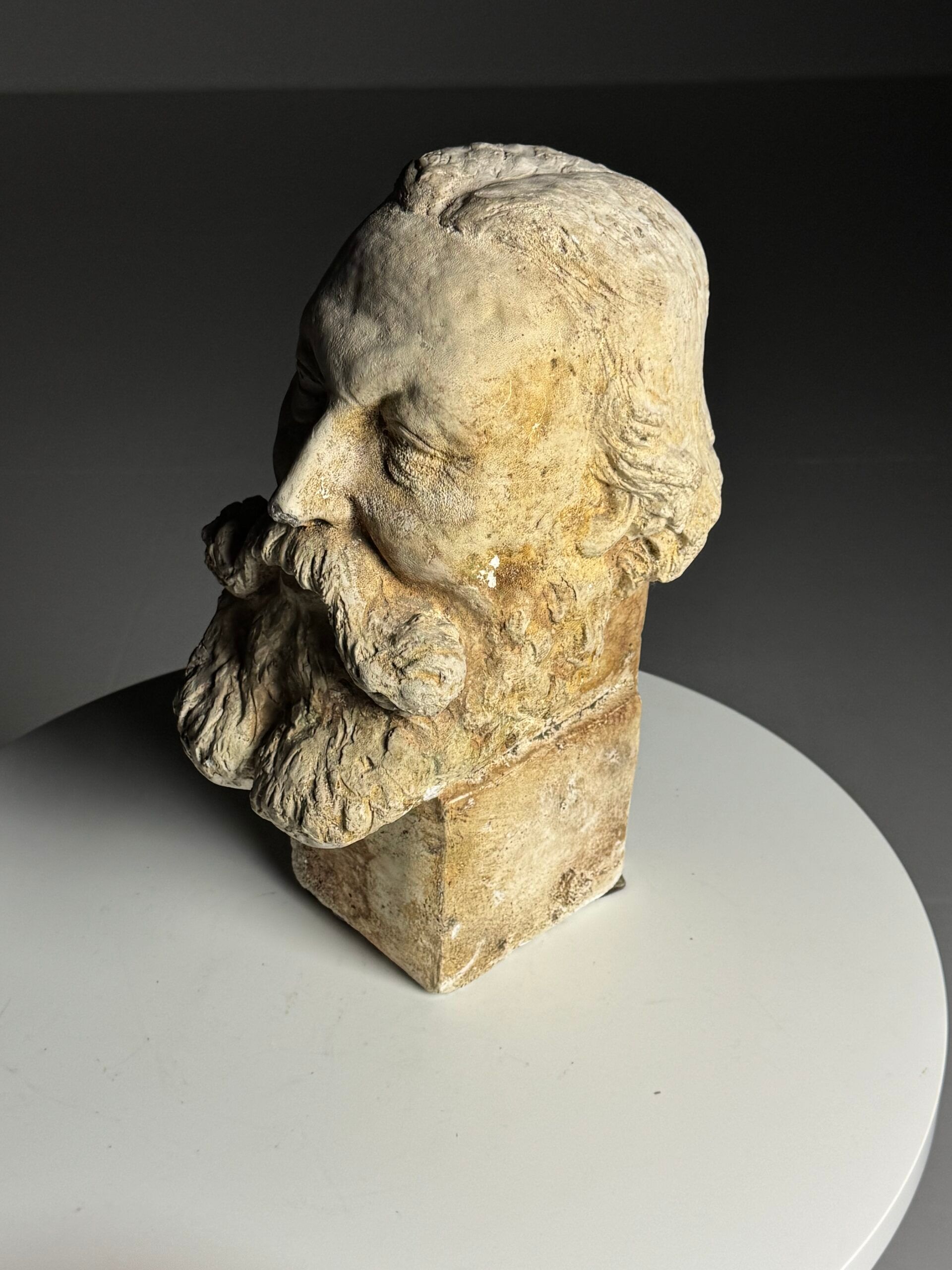 Plaster bust classic head