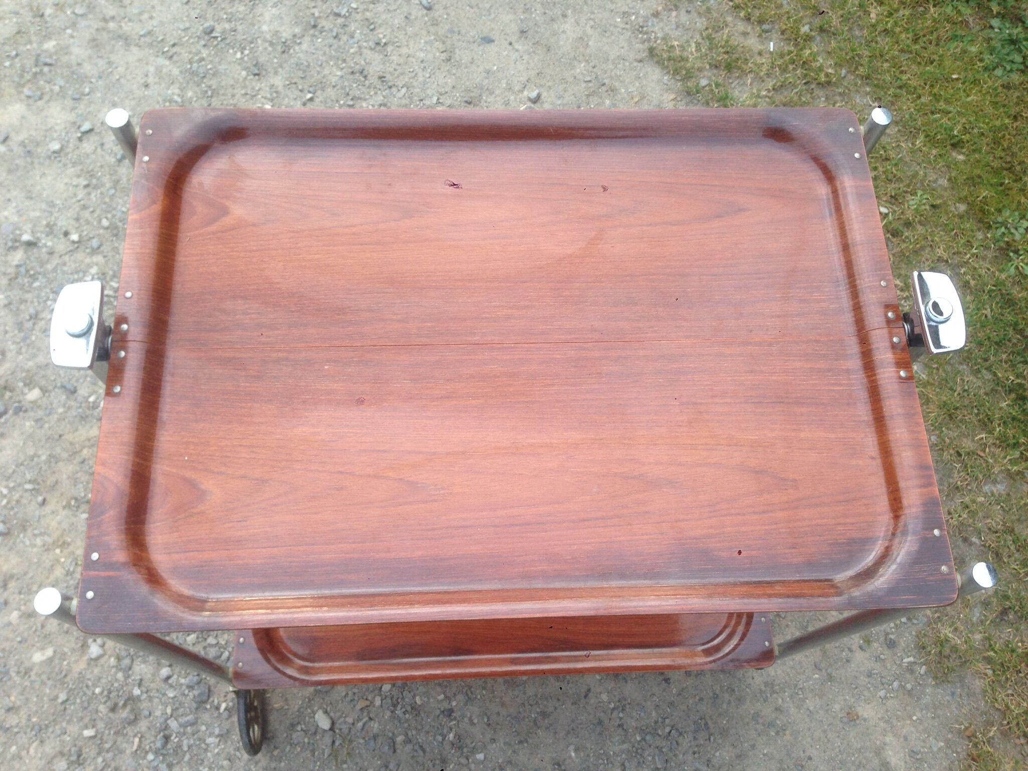 Table serves folding, on wheels Textable Levallois Perret brand