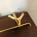 Coat hanger