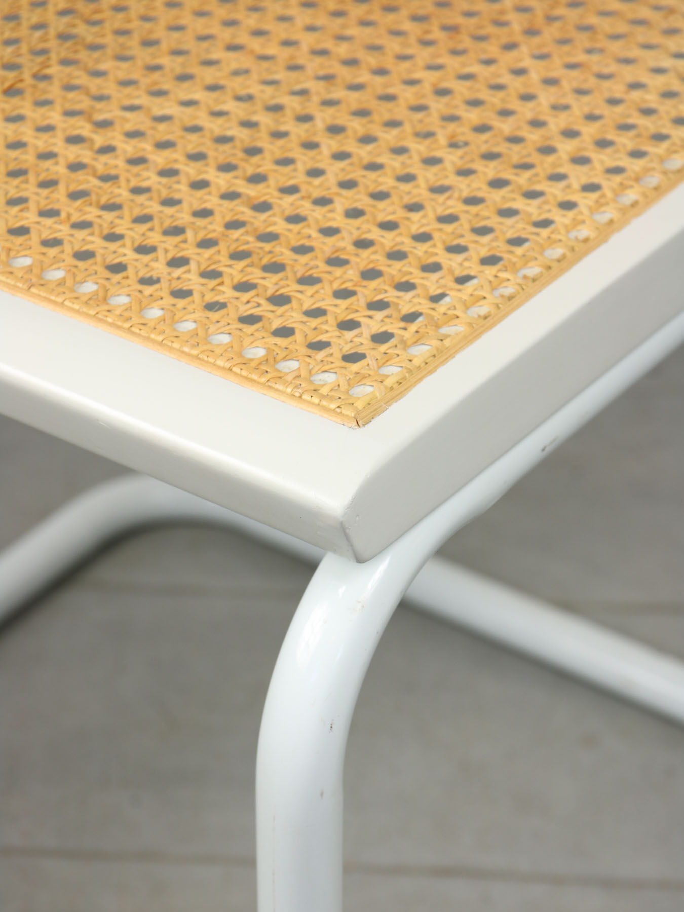 Vintage white B32 Cesca chair by Marcel Breuer, 90s