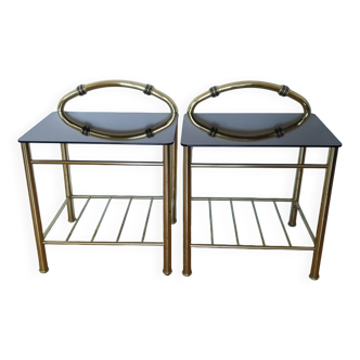 Paire de tables de chevets en laiton et verre fumé