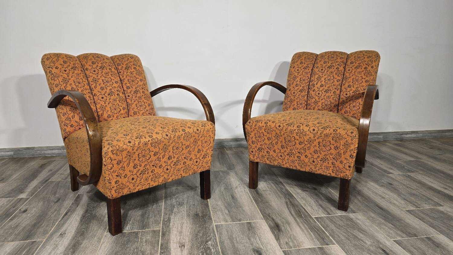 Set of Vintage Armchairs by Jindrich Halabala, 1940s