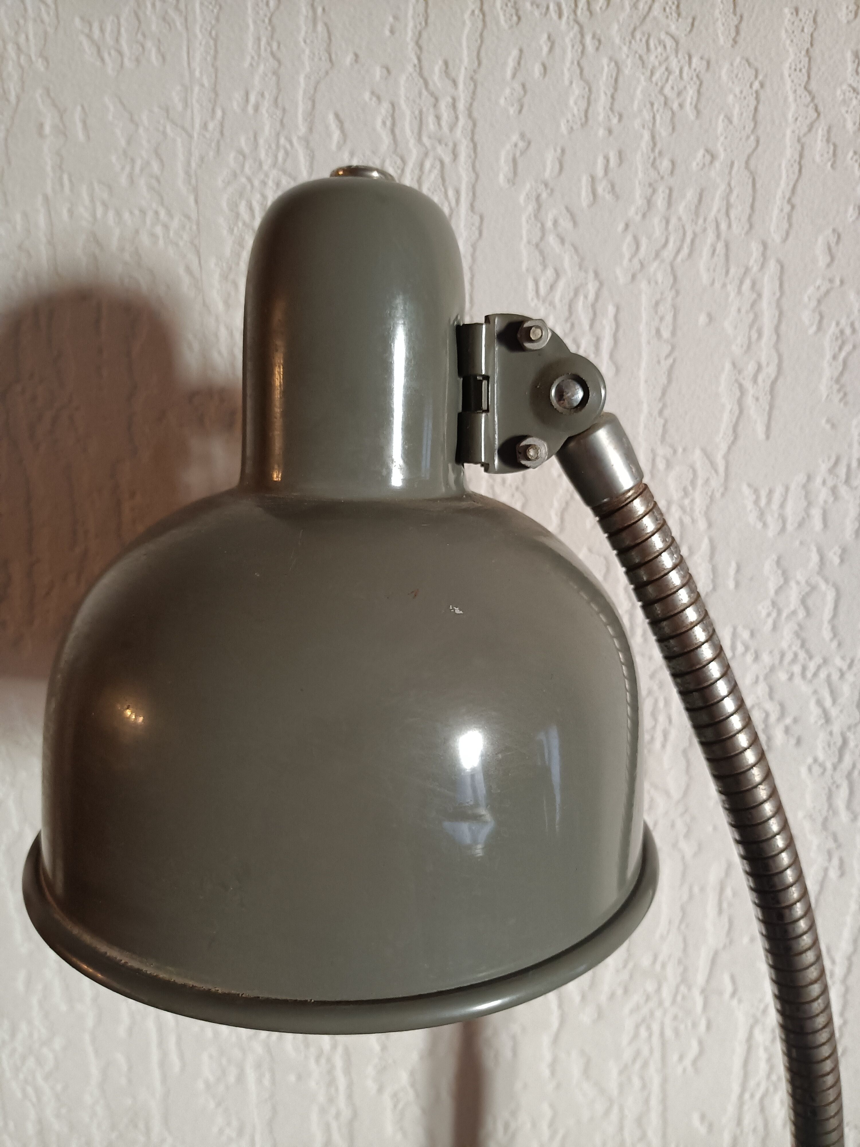 Old workshop lamp, articulated, very good condition, year 50