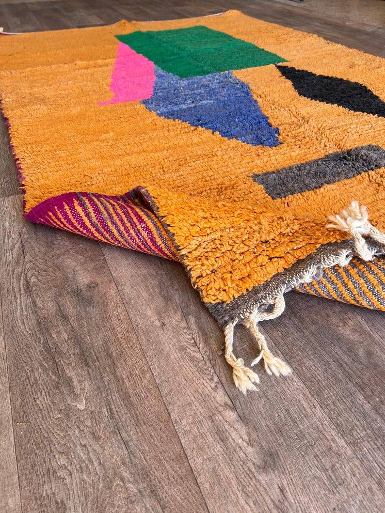 Traditional Moroccan rug 200cm x 300cm