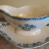 Gravy boat
