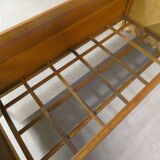 Lit en rotin et bois pieds compas enfant vintage