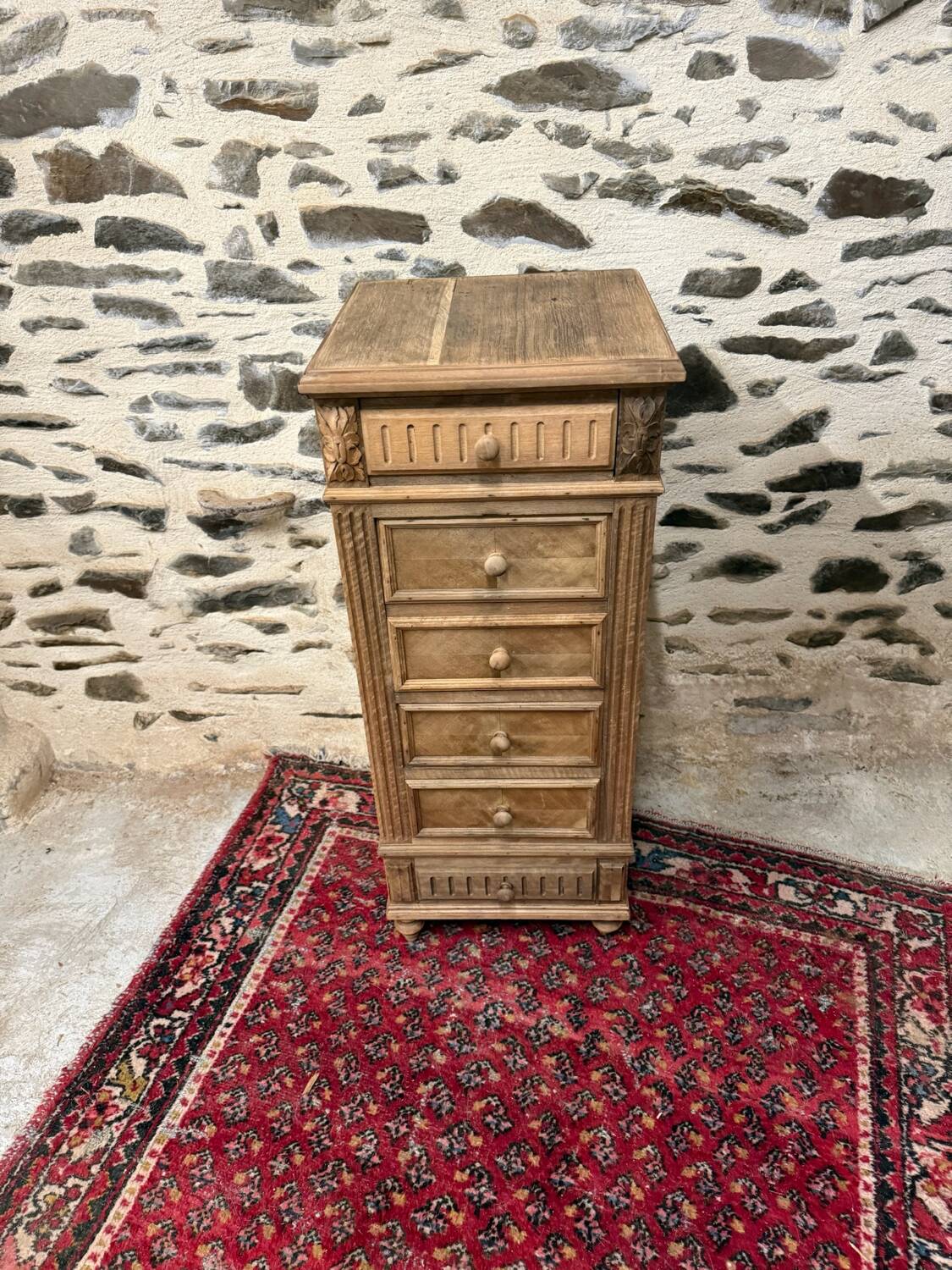 Petit meuble de rangement bois brut