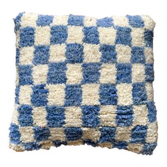 Coussin en laine à damiers bleu et blanc