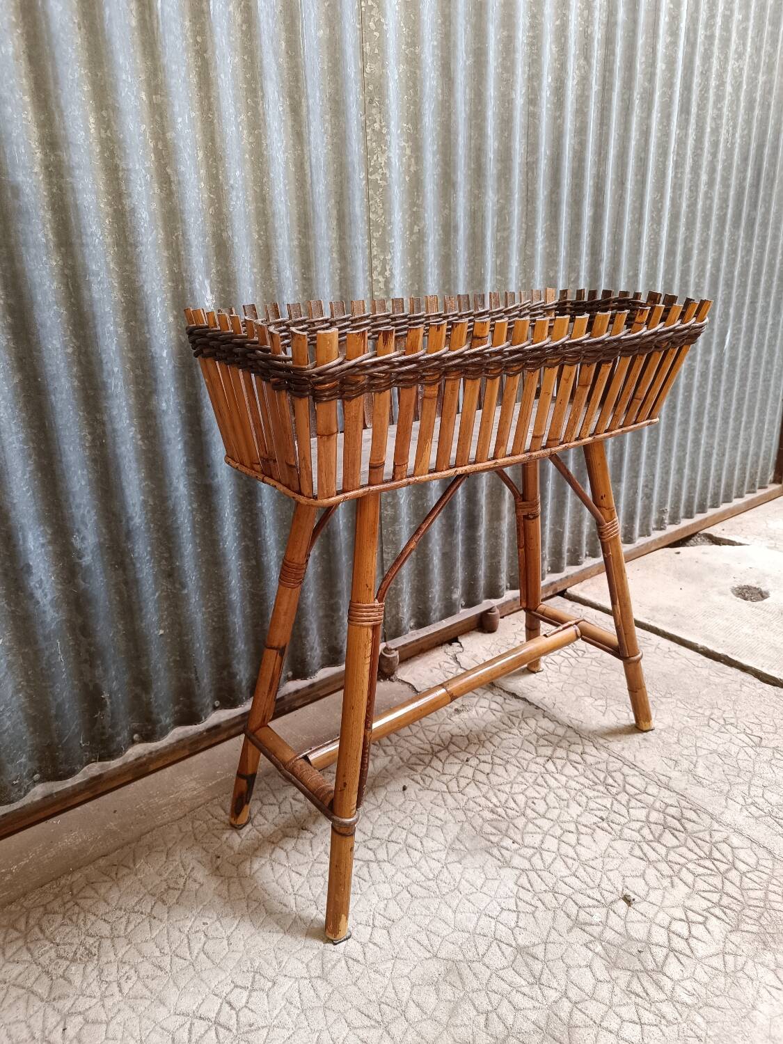 Rattan wicker planter plant holder