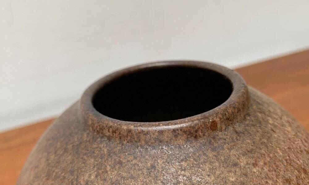 Mid-century German minimalist studio pottery vase by Fritz Van Daalen, 1960s.