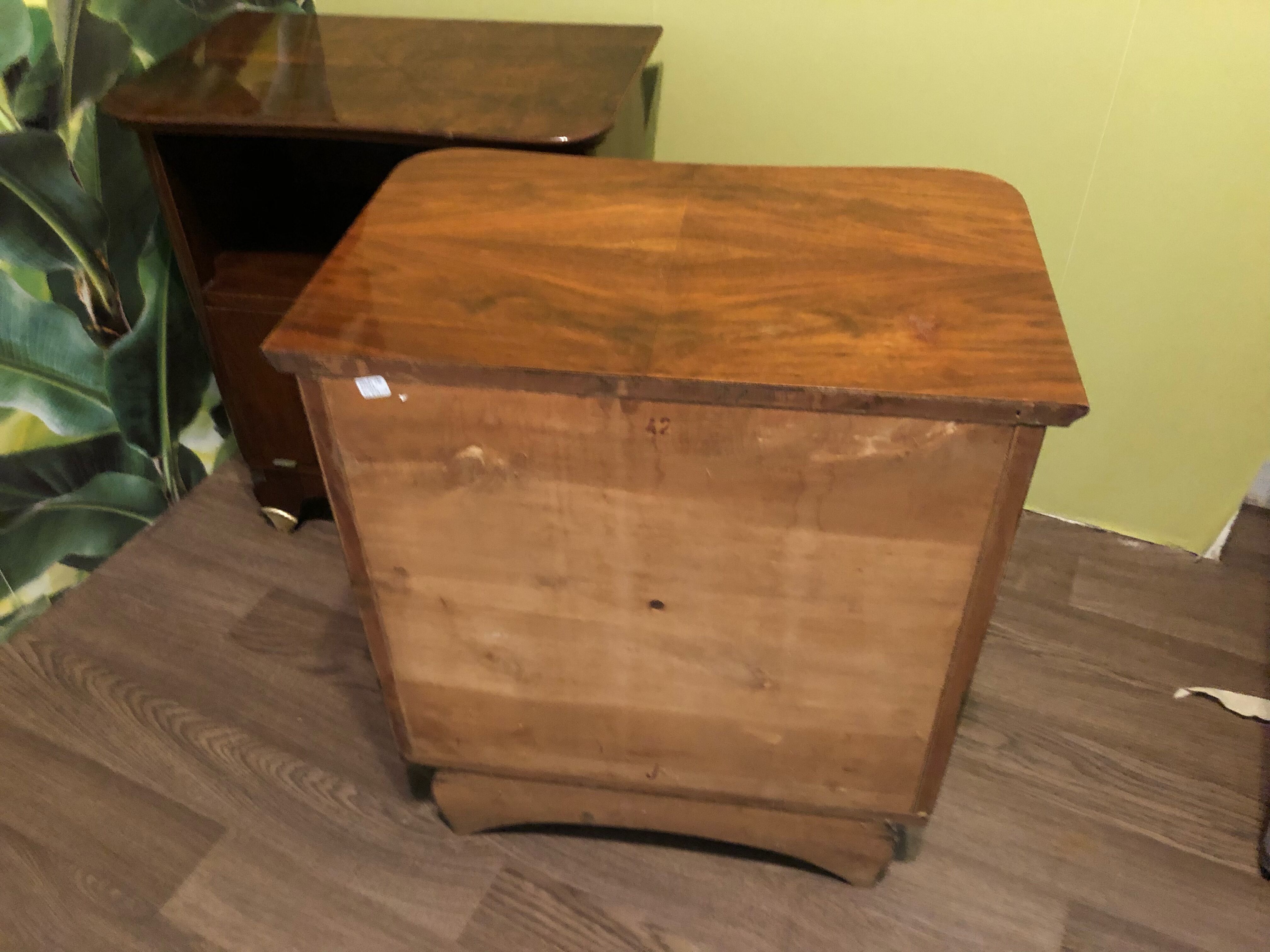 Night table, pair of bedsides