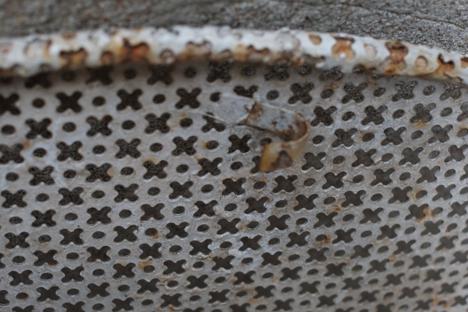 Mategot Mathieu garden table