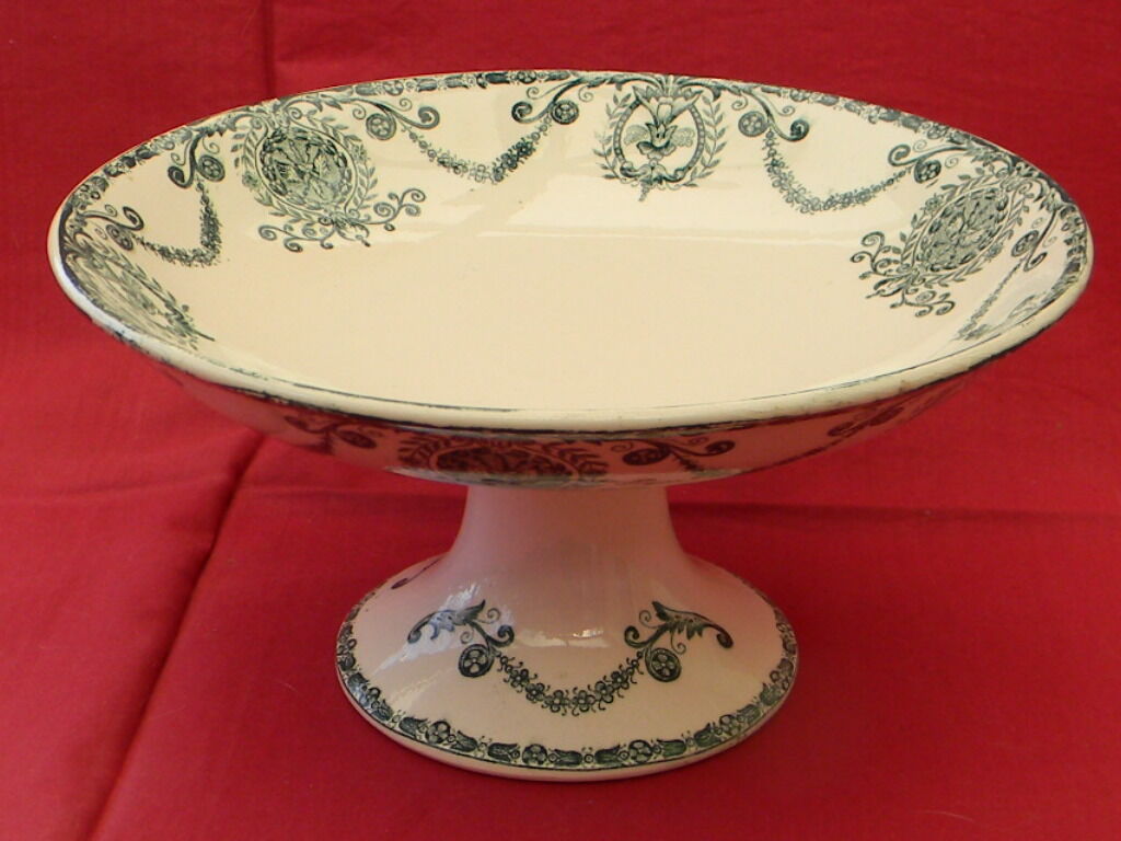 Coupe à fruits en faience de Longwy, modèle Pierrefonds
