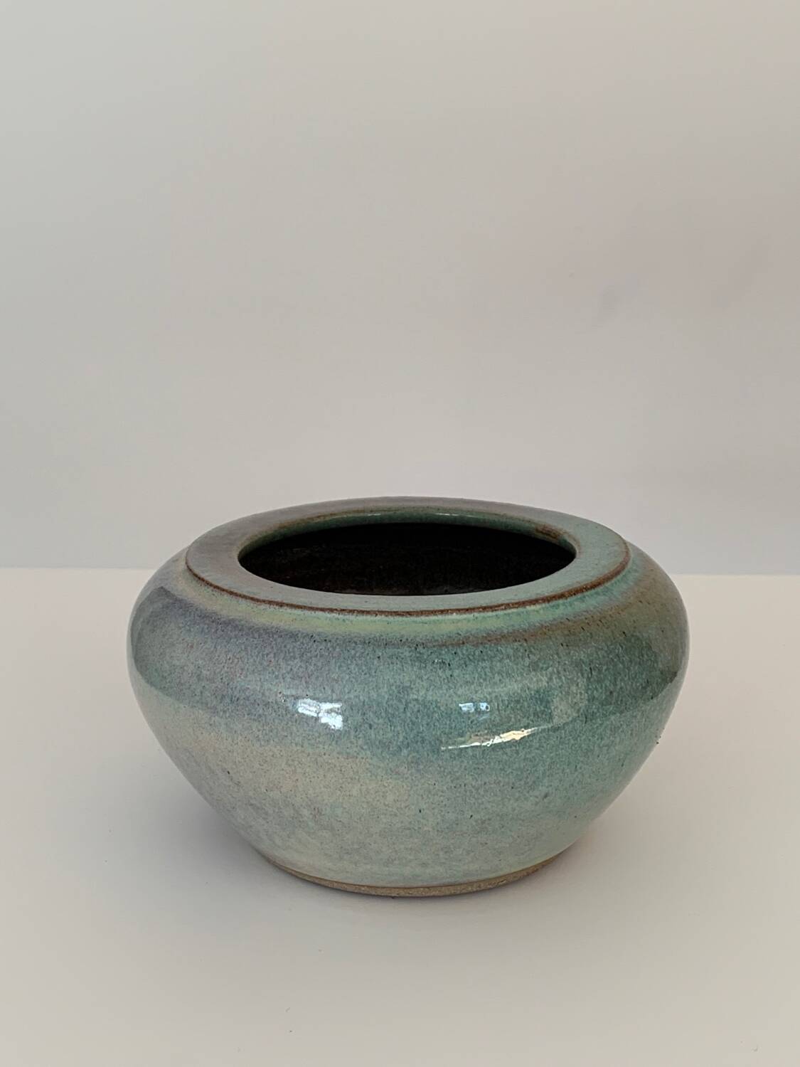 Empty pocket or pot holder in enamelled stoneware