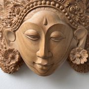 Masque balinais en bois sculpté milieu XXe