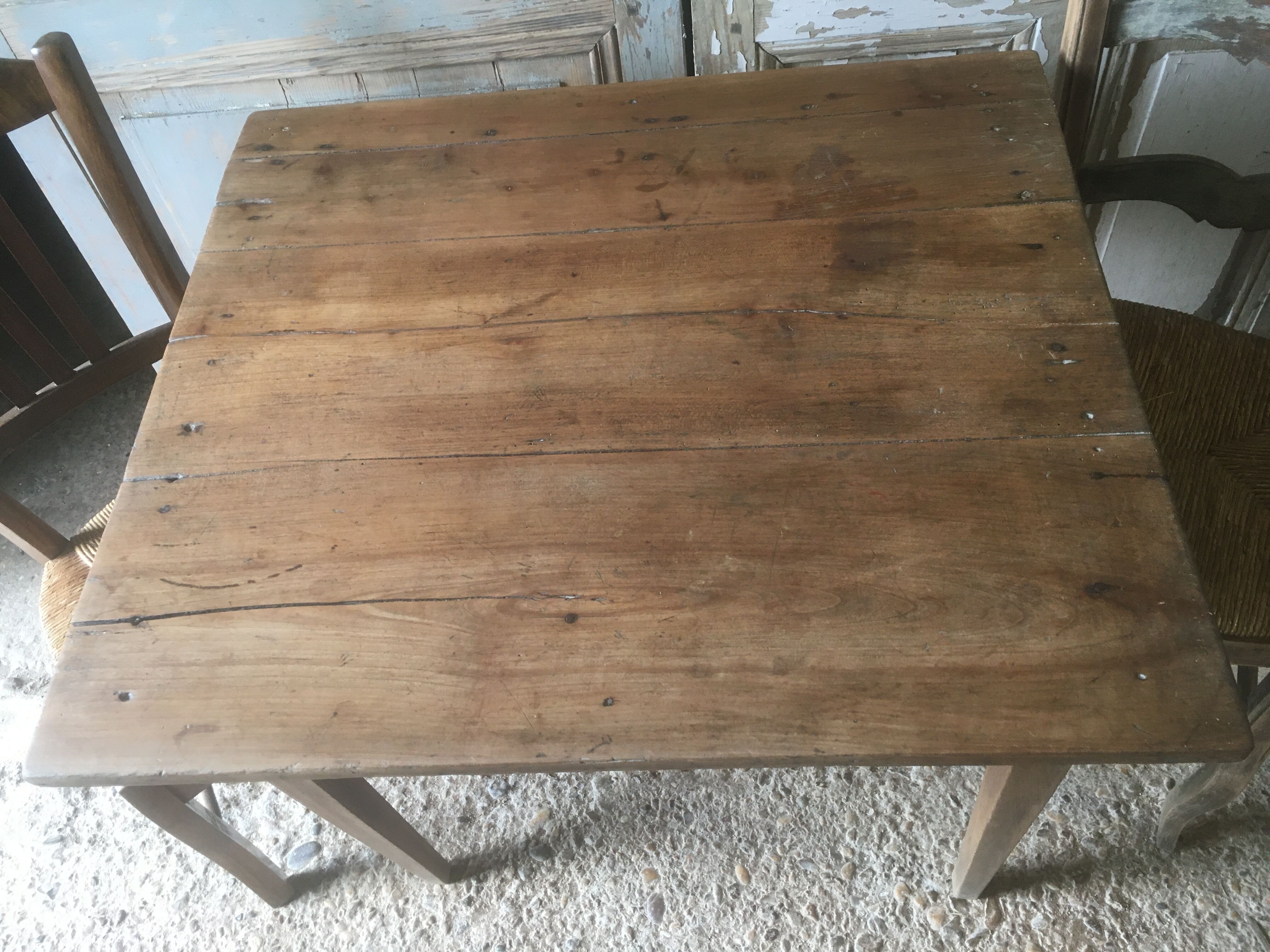 Farmhouse table