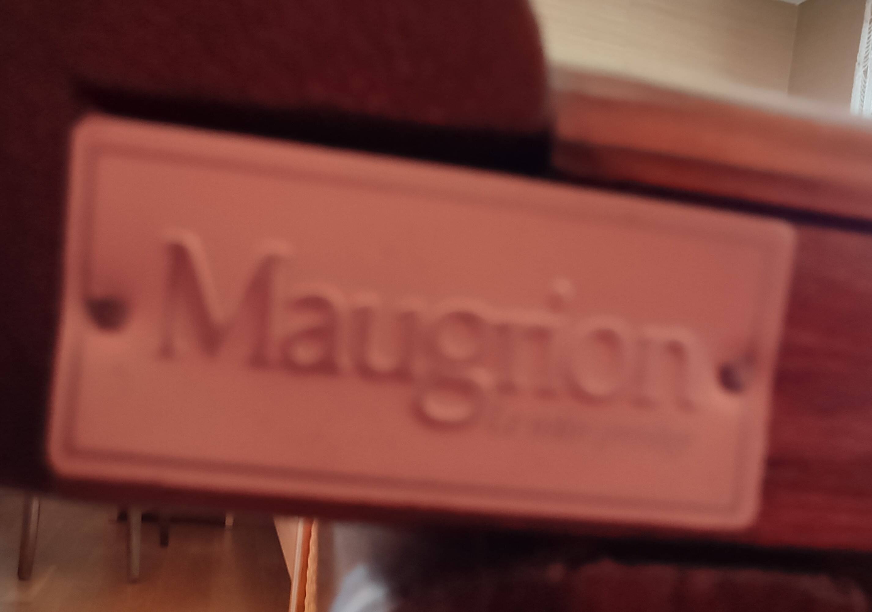 Maugrion chest of drawers with 7 drawers + bedside table