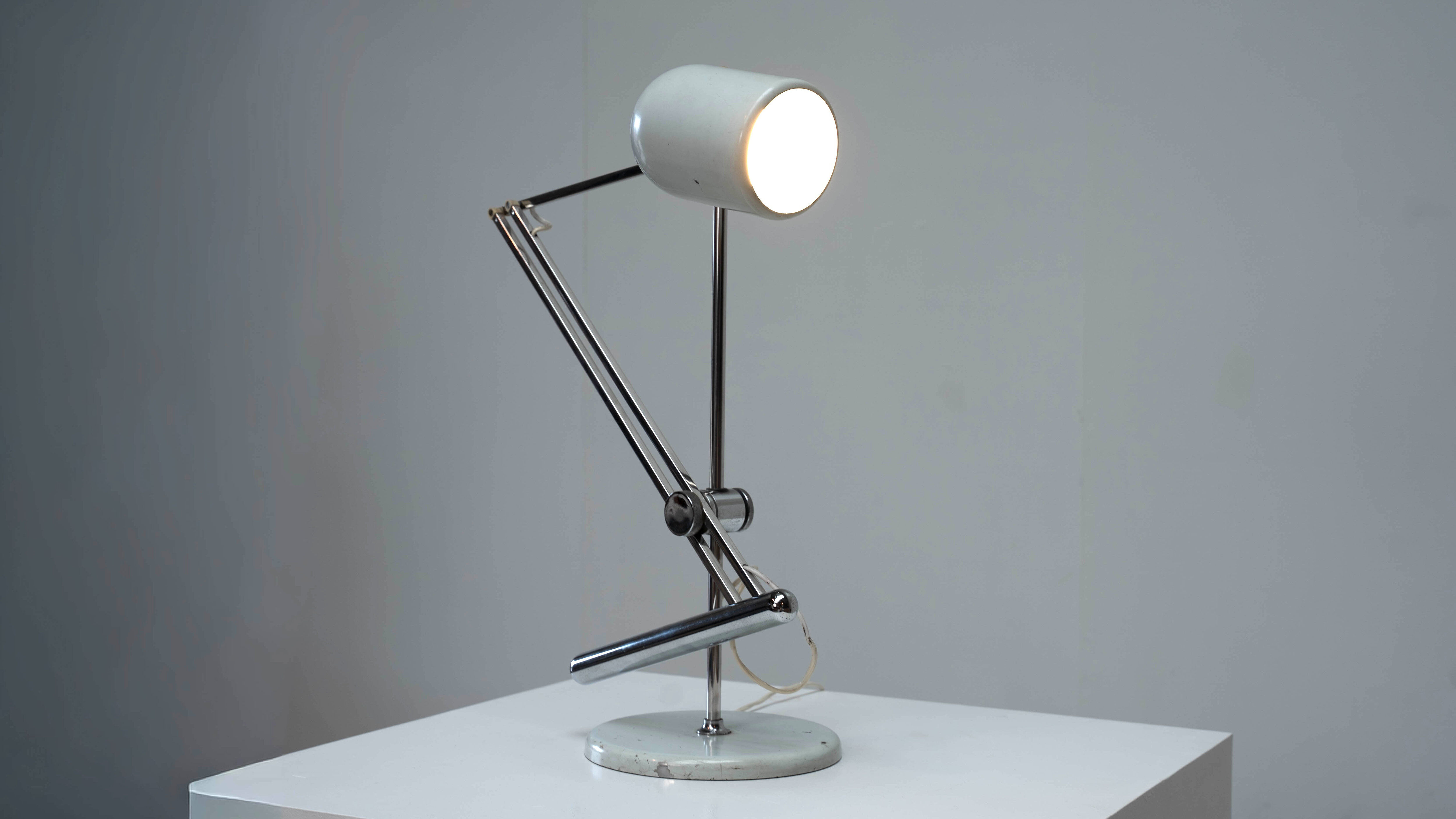 Sculptural Italian lamp by Reggiani