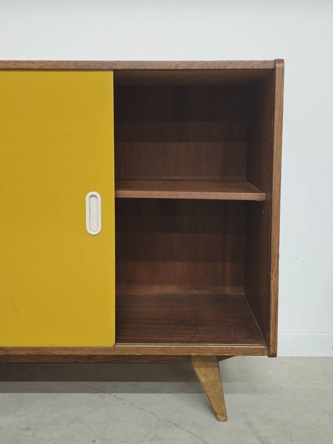 Buffet U 452 yellow by Jiri Jiroutek for Intérier Praha 1960