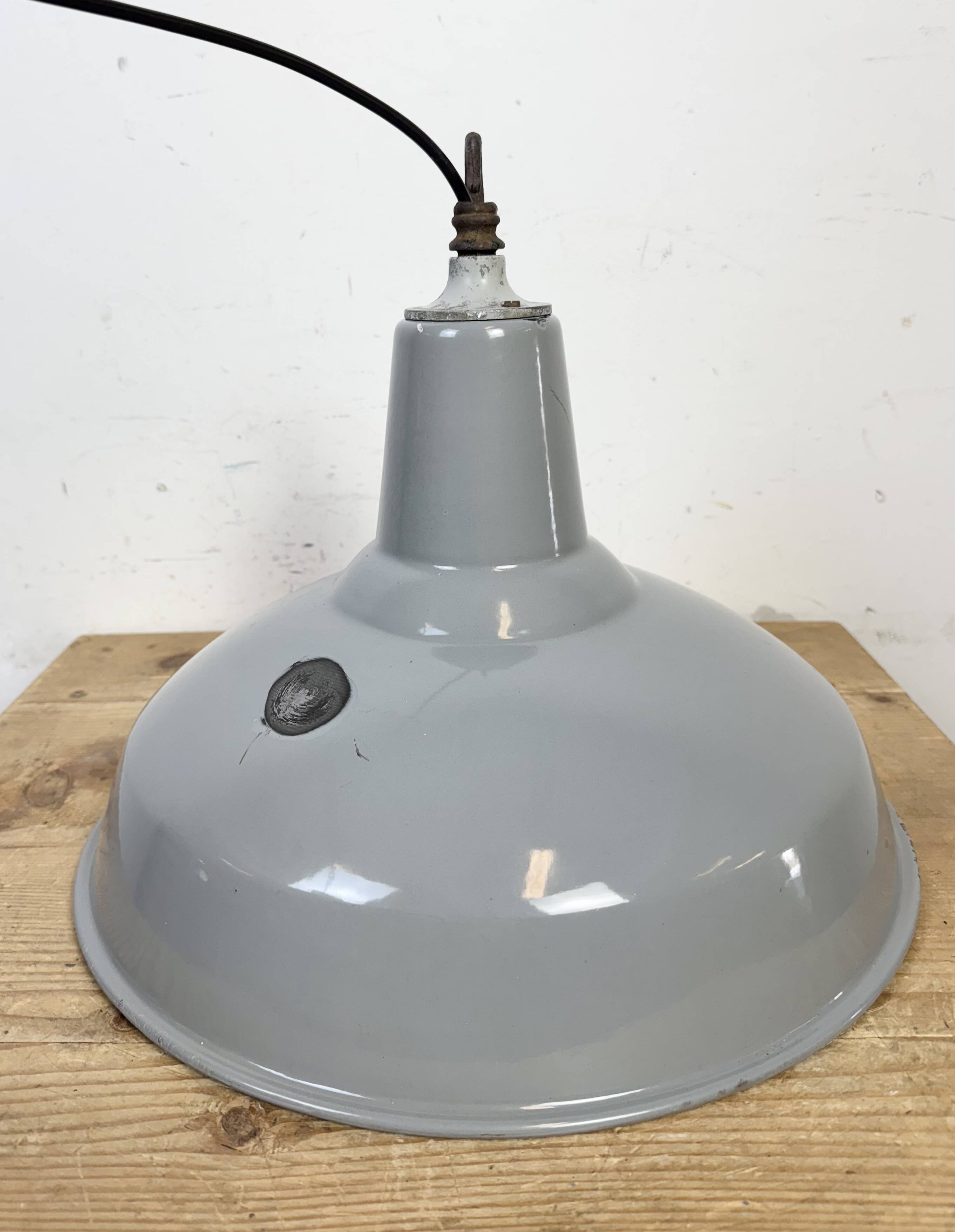 Industrial British Grey Enamel Factory Pendant Lamp, 1960s