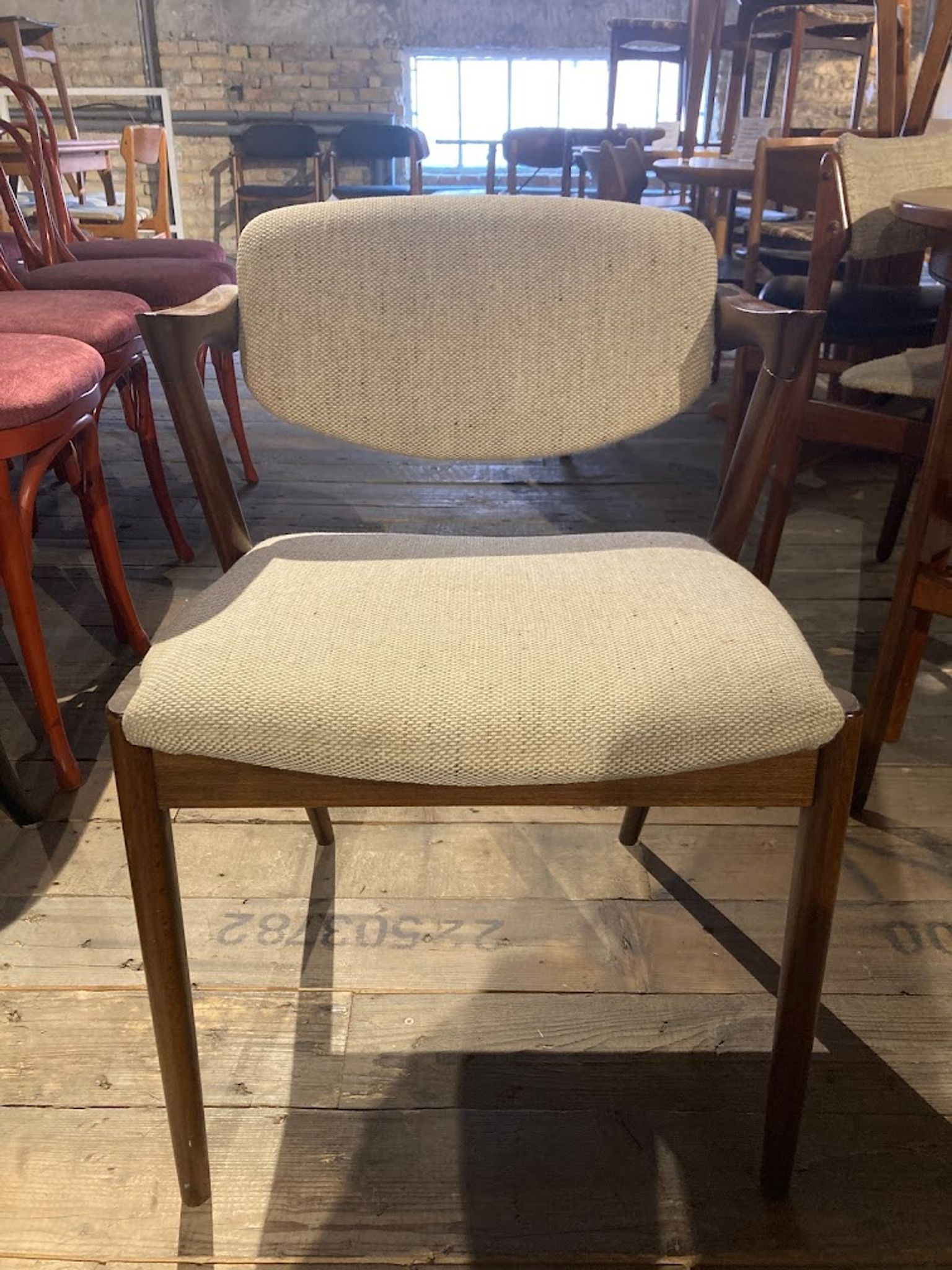 Chaises de salle à manger en teck modèle 42 de Kai Kristiansen pour Schou Andersen