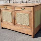Low country sideboard, solid wood, stylized, late 18th century.