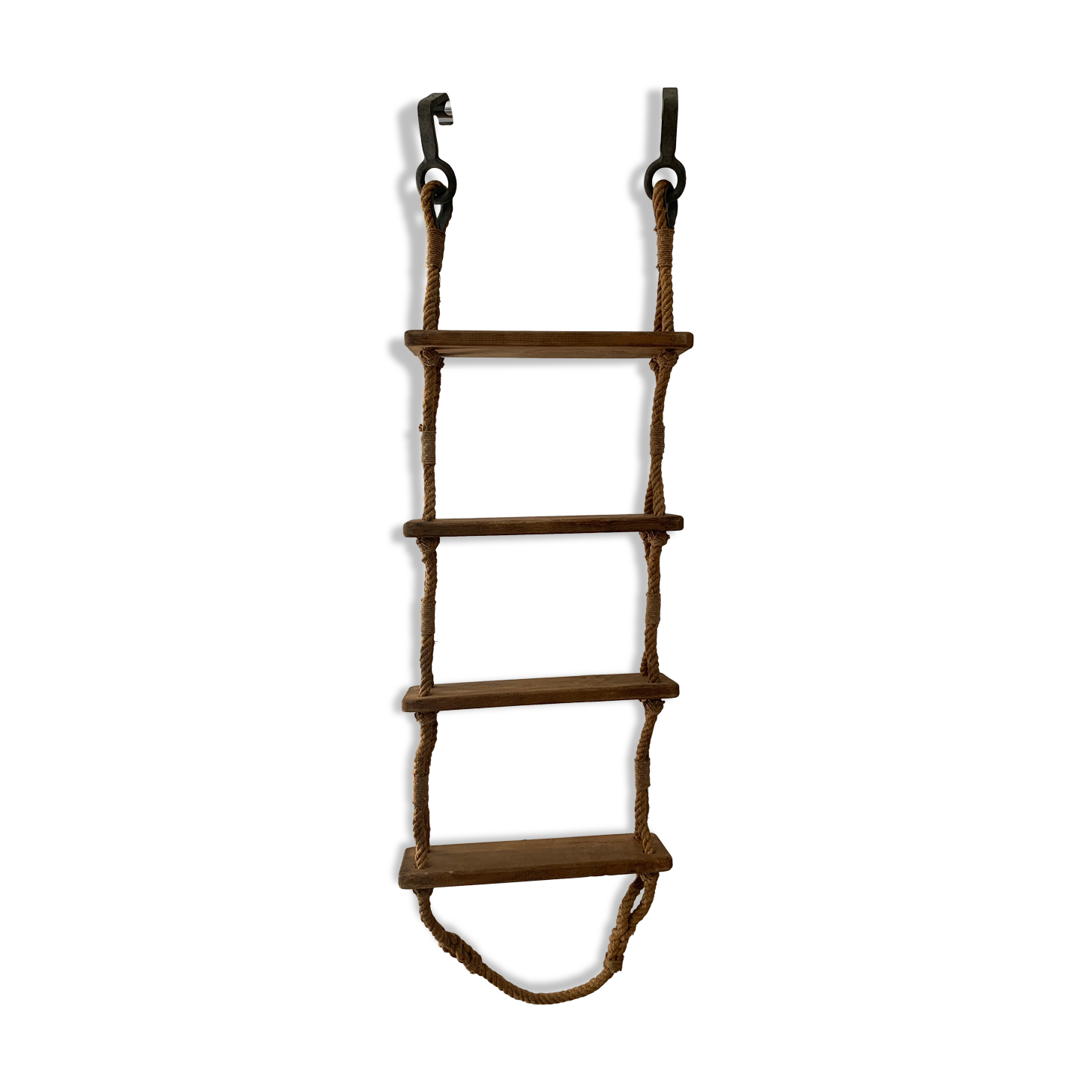 Ancient navy rope and wood scale